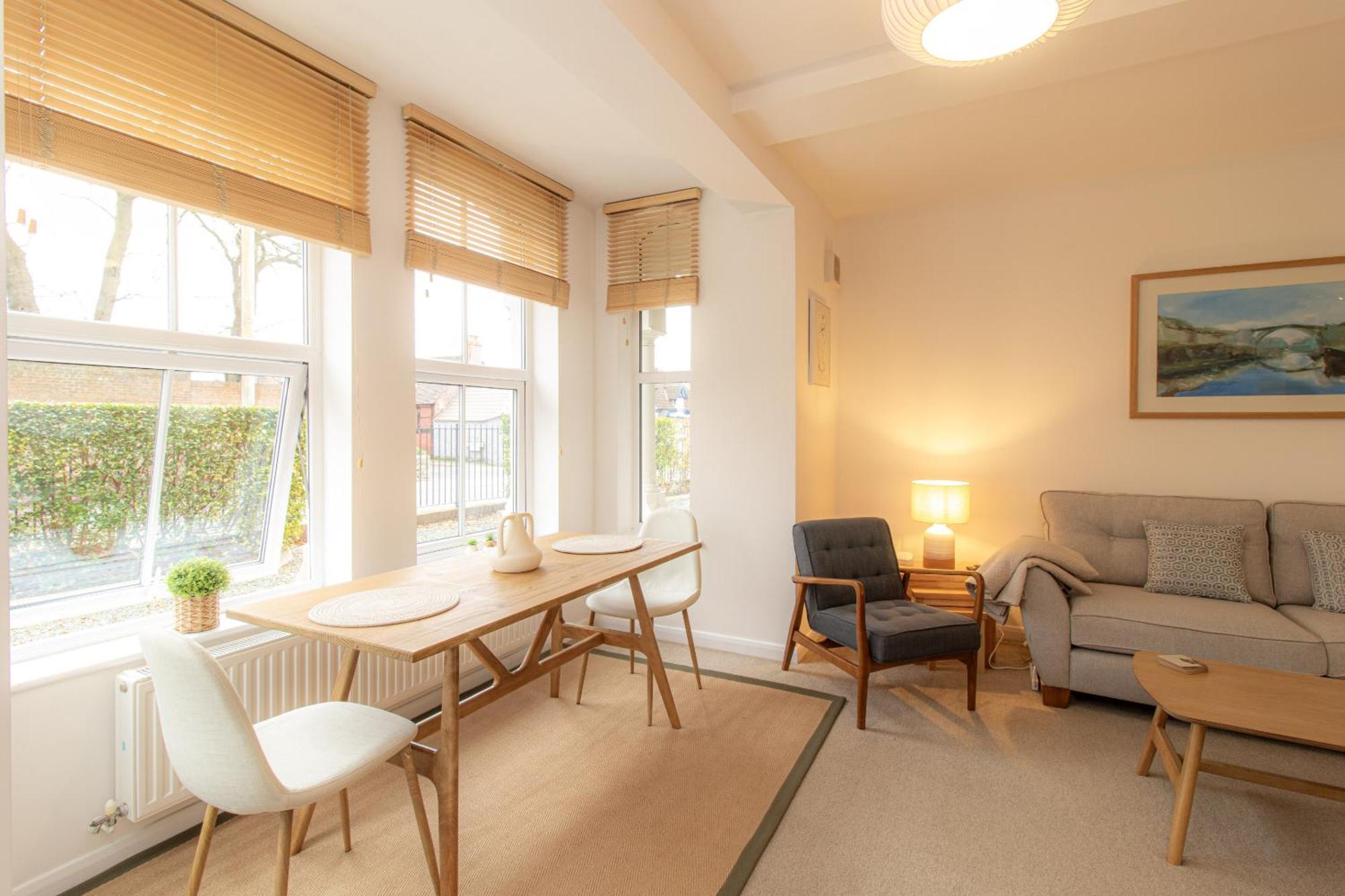 Crescent House Apartments Telford Phòng bức ảnh