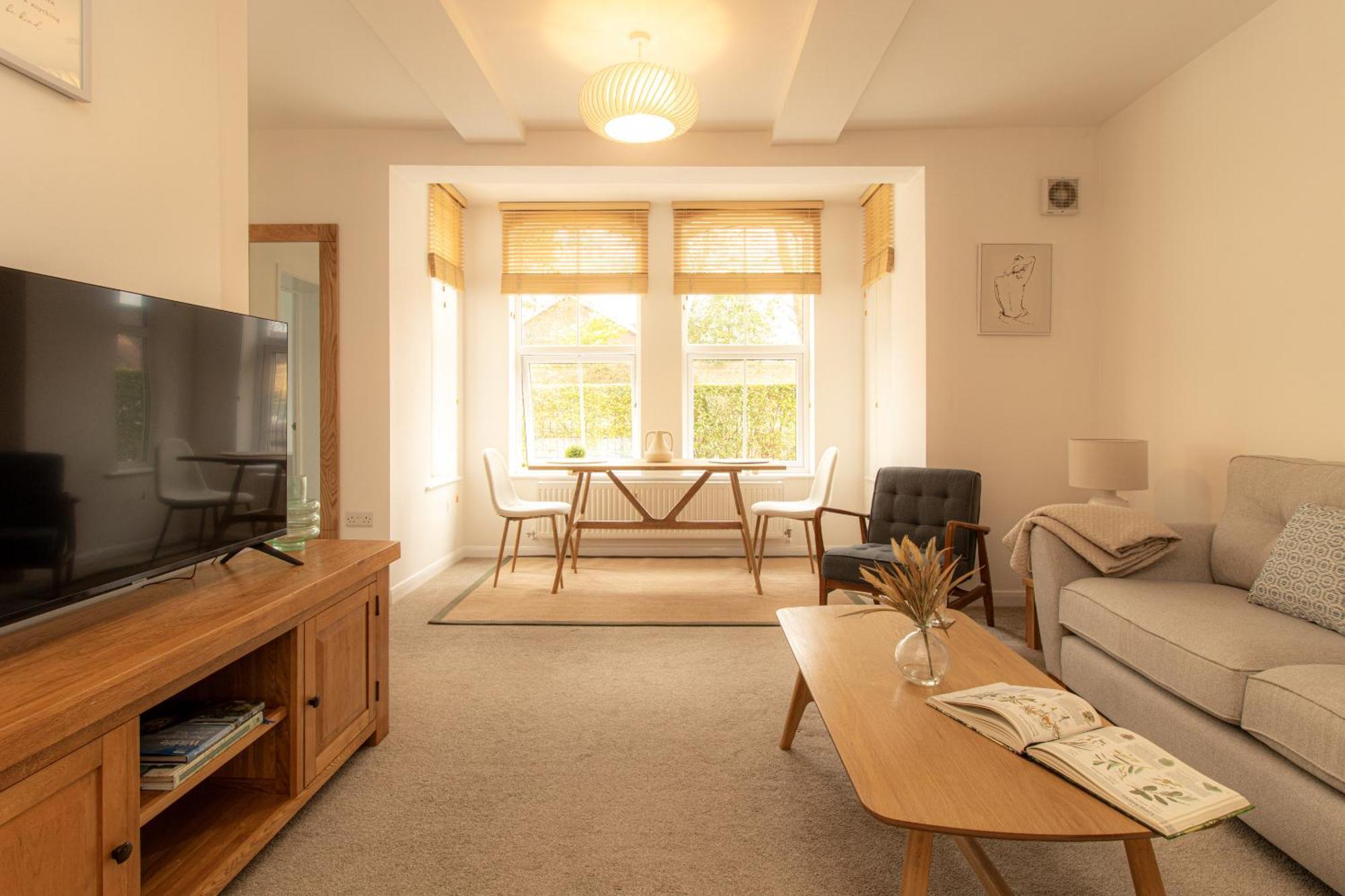Crescent House Apartments Telford Phòng bức ảnh
