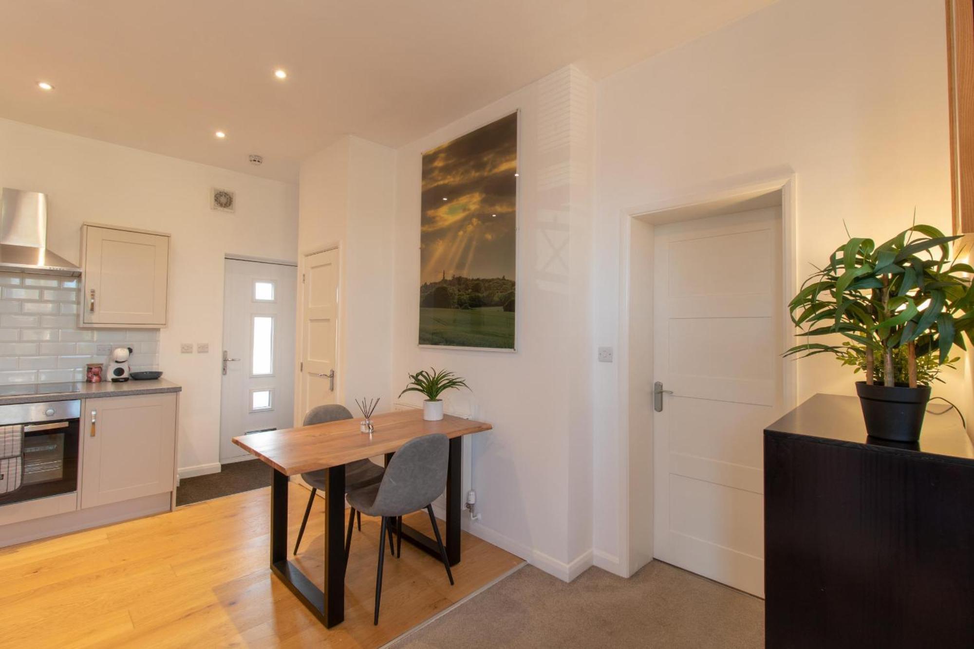 Crescent House Apartments Telford Phòng bức ảnh
