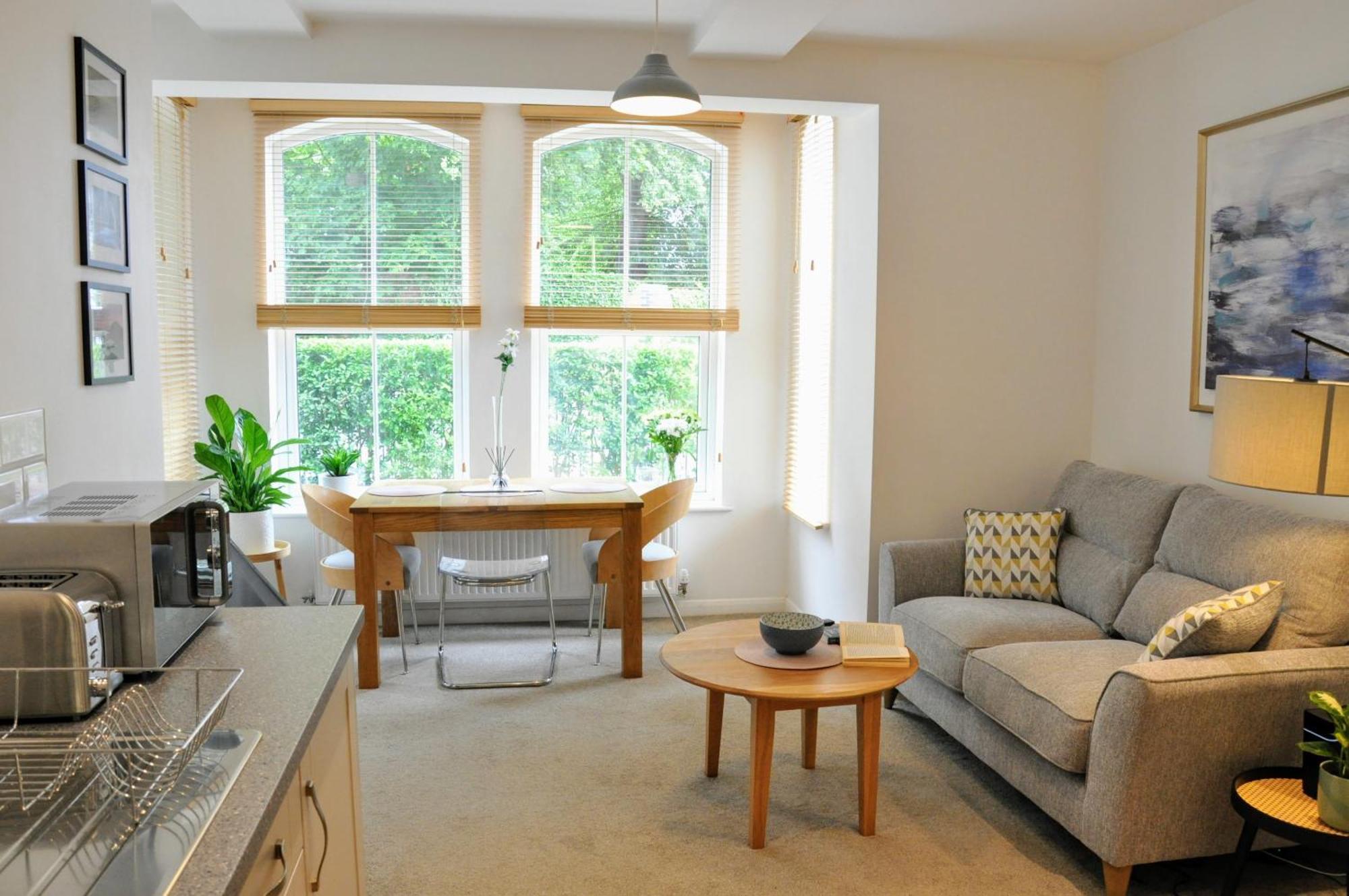 Crescent House Apartments Telford Ngoại thất bức ảnh