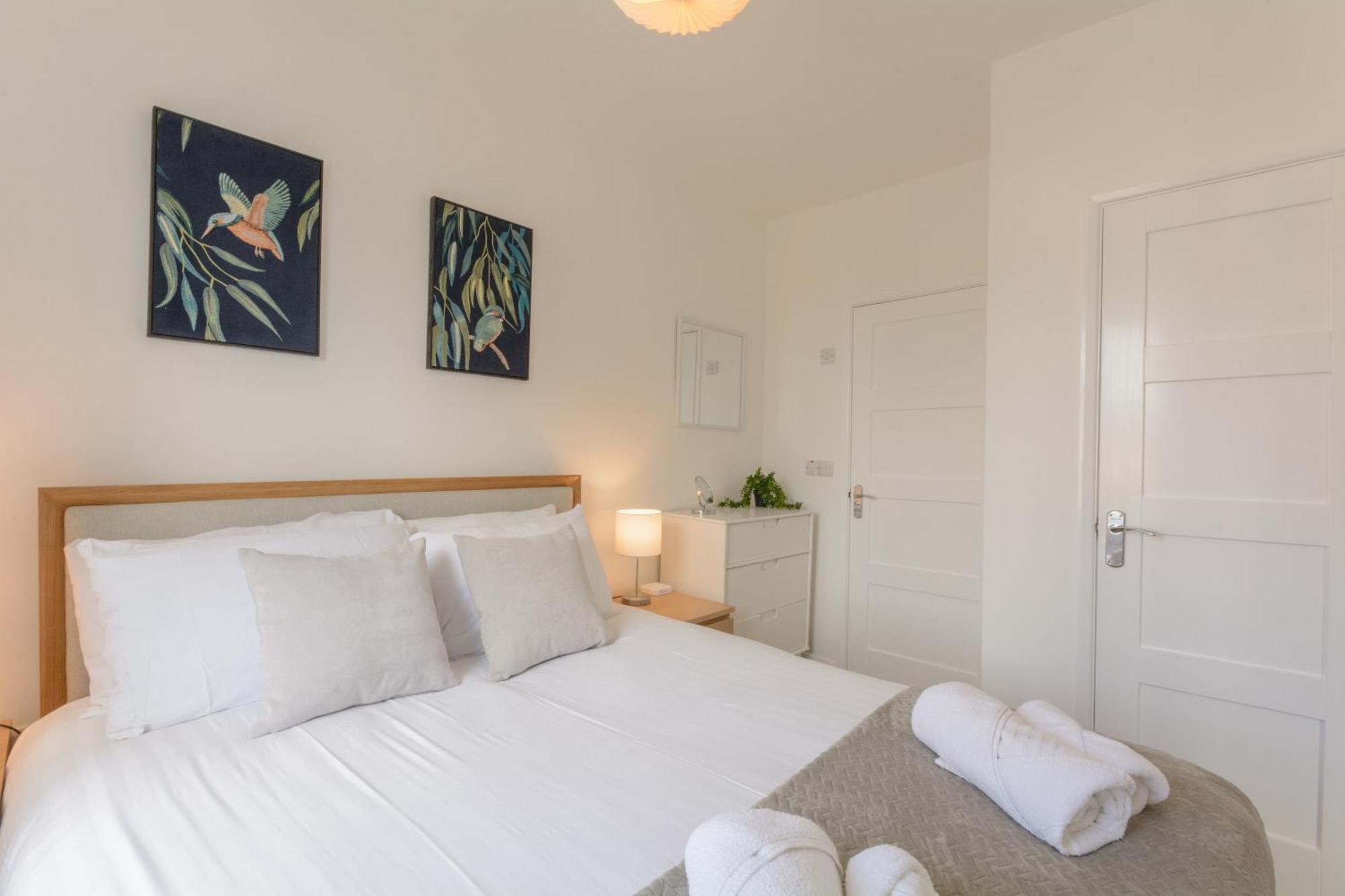 Crescent House Apartments Telford Phòng bức ảnh